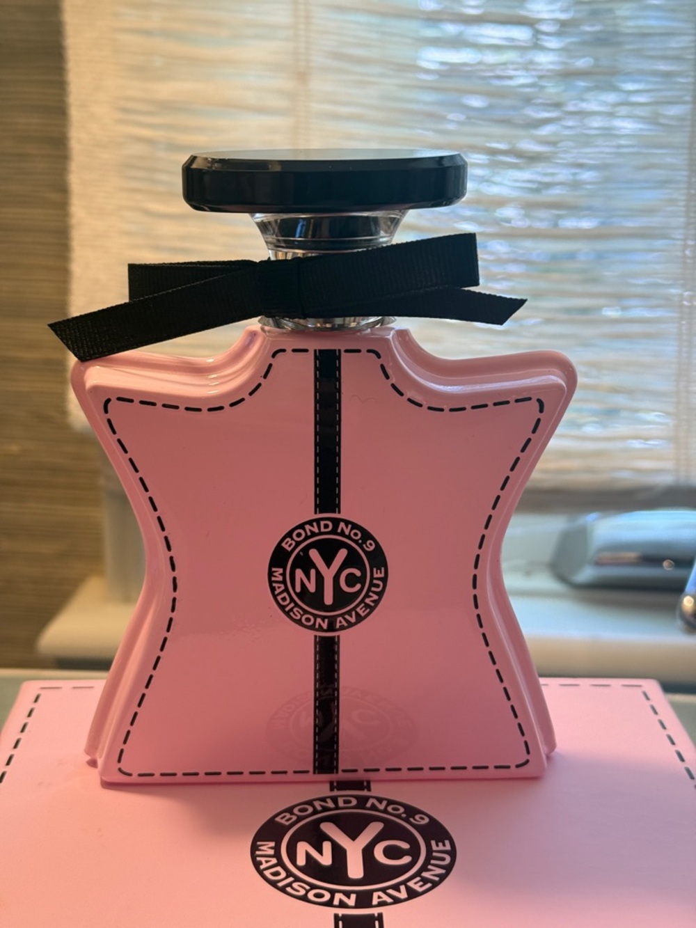 Bond No. 9 NYC Madison Avenue Pink Women's Fragrance Bottle 3.3 FL. OZ - Picture 3 of 11